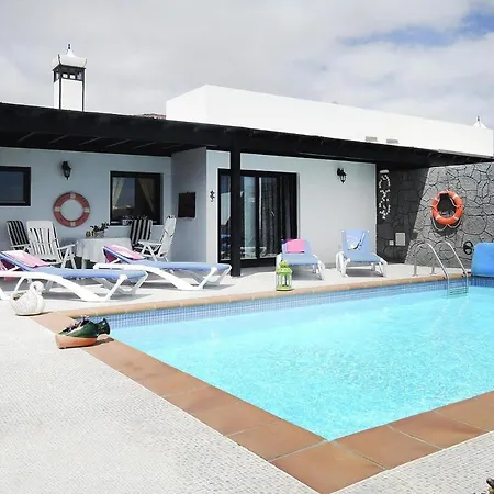 בית נופש Holiday In Playa Blanca *